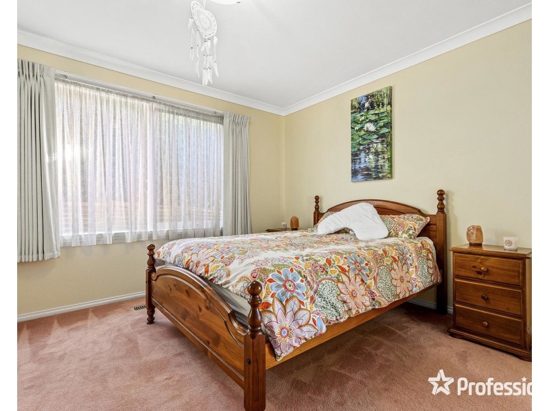 16 Clearwater Drive, Lilydale VIC 3140