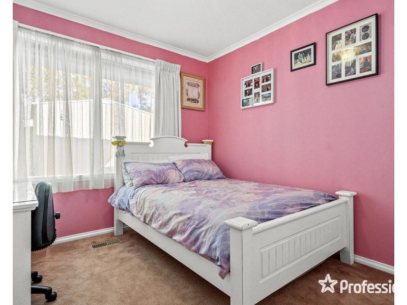 16 Clearwater Drive, Lilydale VIC 3140