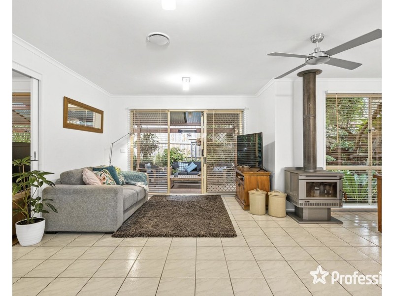 22 Clarkedale Rise, Kilsyth South VIC 3137