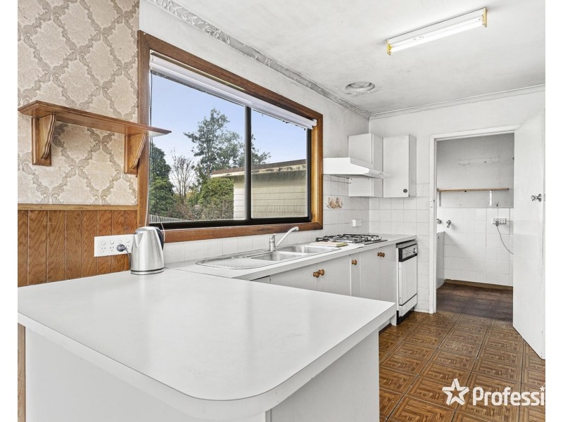 17 Carawa Street, Mooroolbark VIC 3138