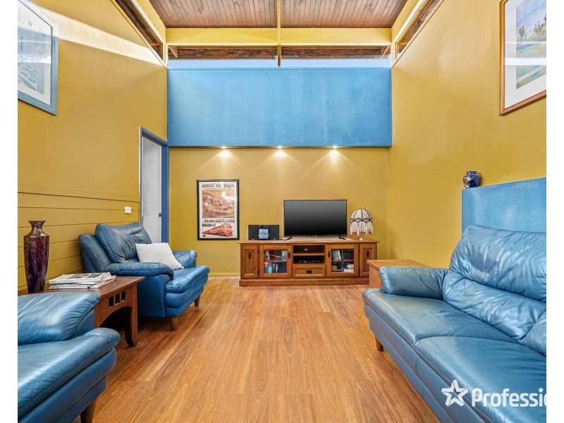 250 Sheffield Road, Montrose VIC 3765