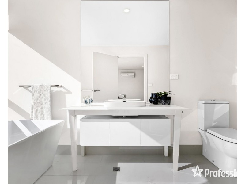 53 Amadeo Way, Chirnside Park VIC 3116