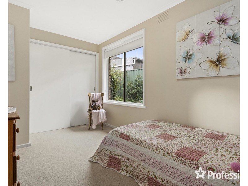 15 Greenville Street, Mooroolbark VIC 3138
