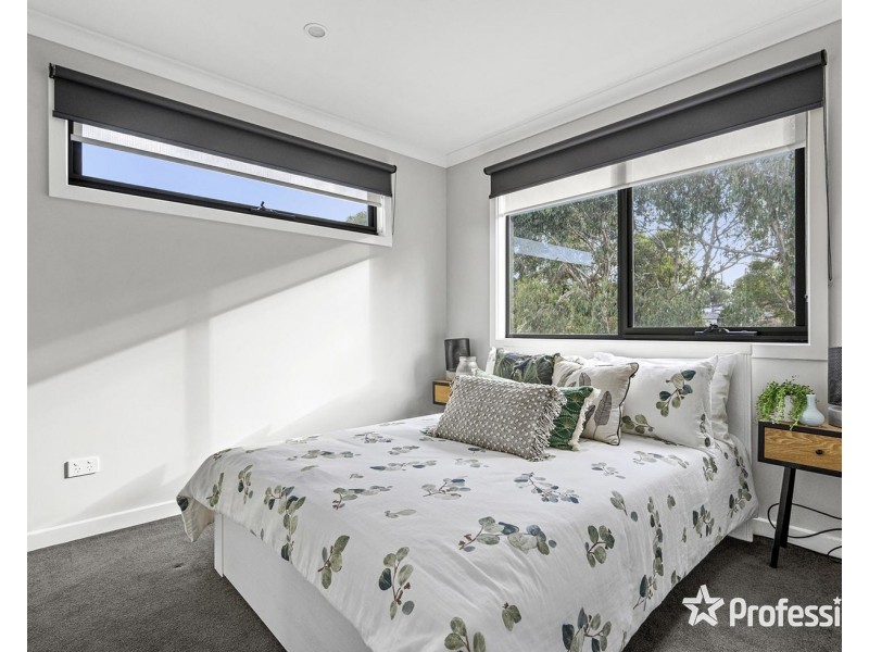 4 Brennan Close, Mooroolbark VIC 3138