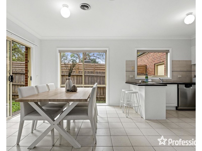 2/32 Bayswater Road, Croydon VIC 3136