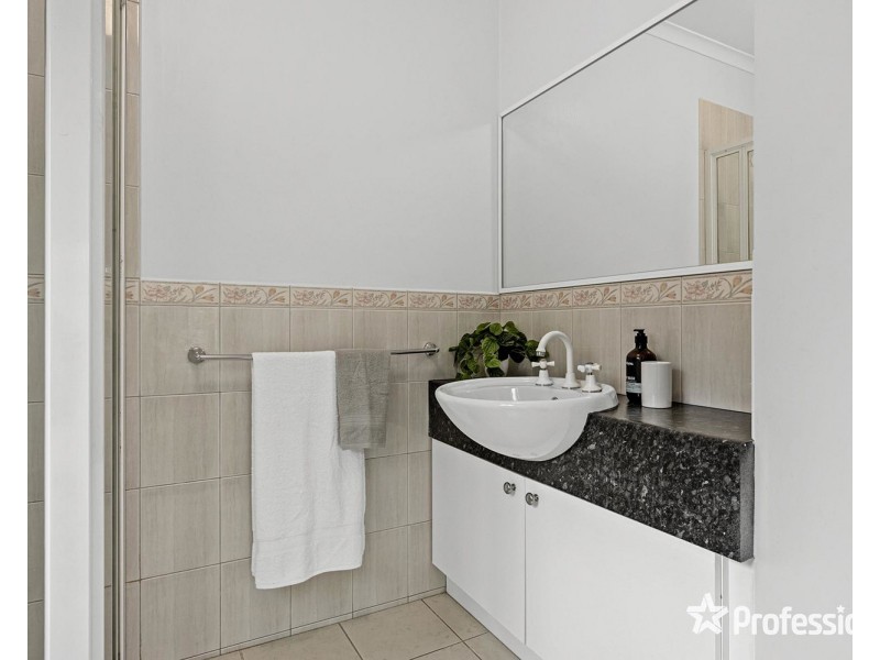 2/32 Bayswater Road, Croydon VIC 3136