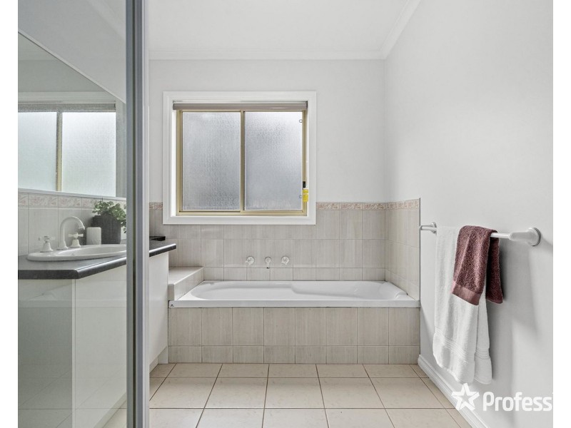 2/32 Bayswater Road, Croydon VIC 3136