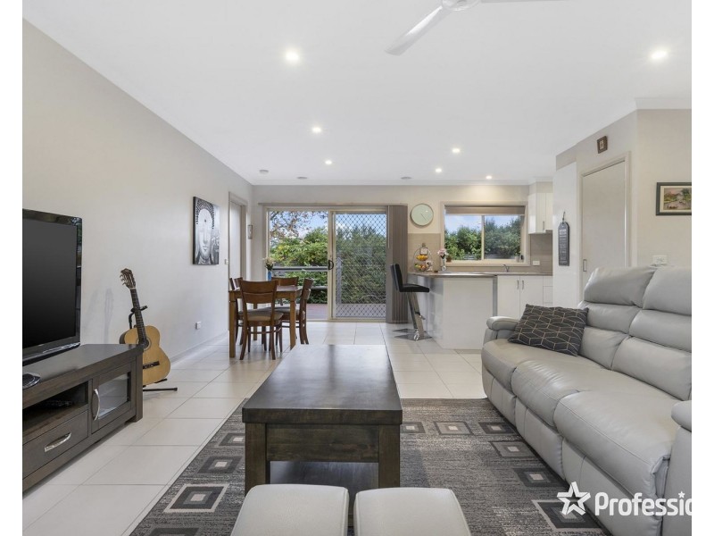 14a Highpoint Avenue, Mooroolbark VIC 3138