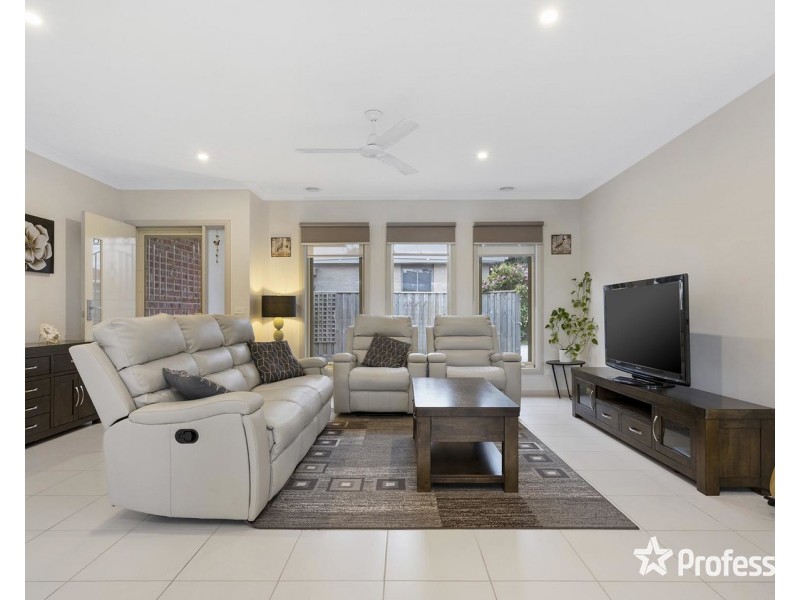 14a Highpoint Avenue, Mooroolbark VIC 3138