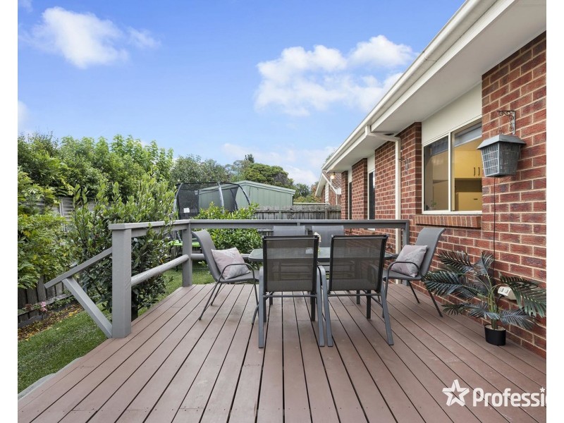 14a Highpoint Avenue, Mooroolbark VIC 3138