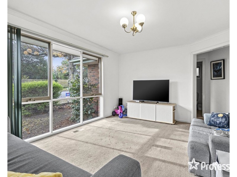 15 Maggs Street, Croydon VIC 3136