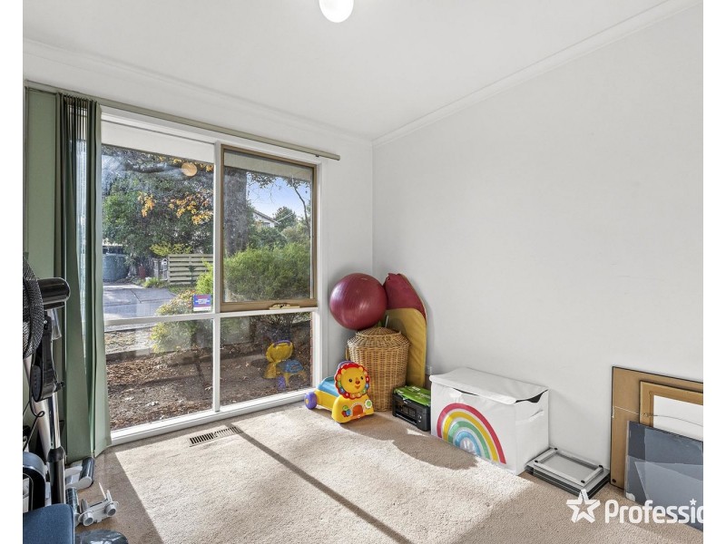 15 Maggs Street, Croydon VIC 3136