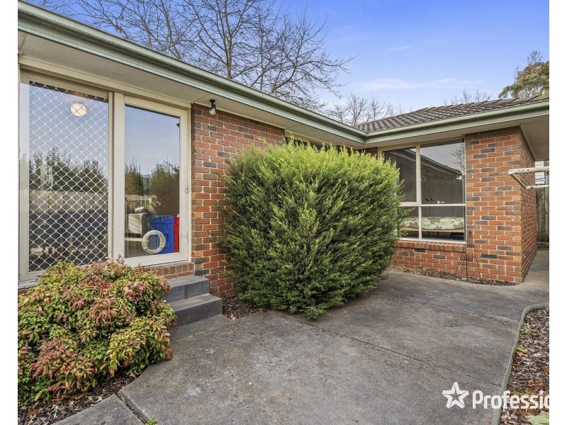 15 Maggs Street, Croydon VIC 3136