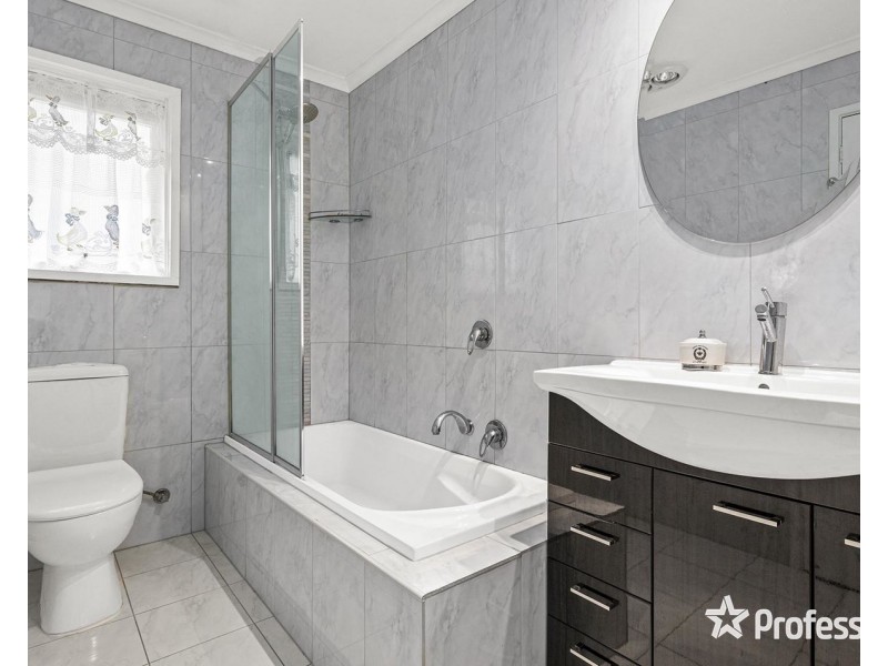 4 Powell Court, Montrose VIC 3765