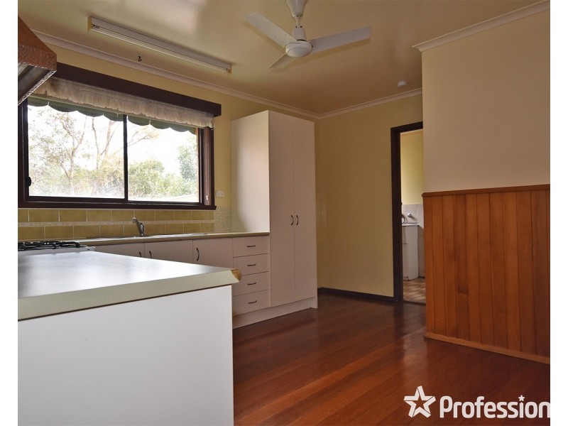 64 Cherylnne Crescent, Kilsyth VIC 3137