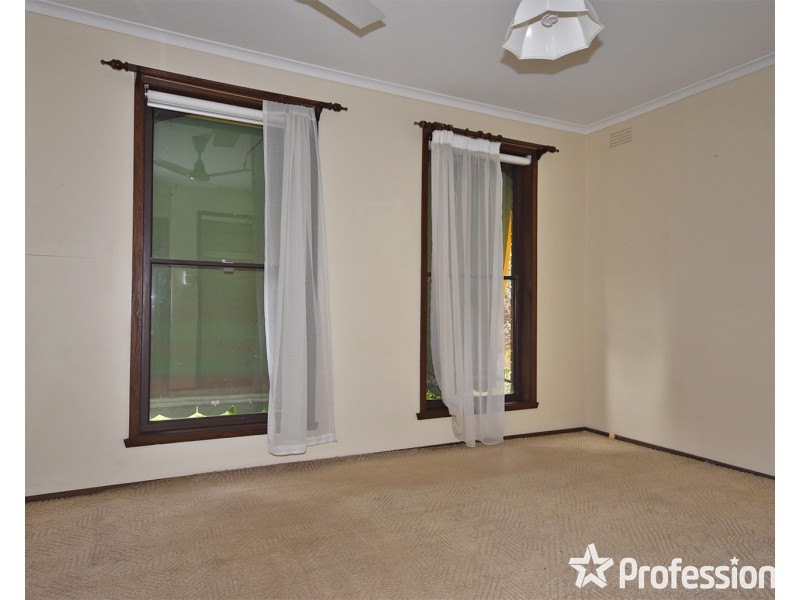 64 Cherylnne Crescent, Kilsyth VIC 3137