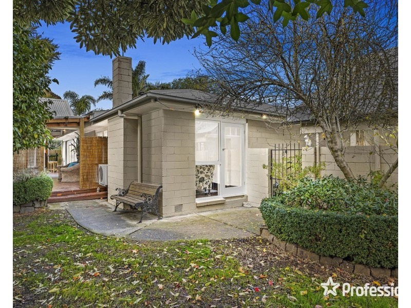 4 Bulga Street, Mooroolbark VIC 3138