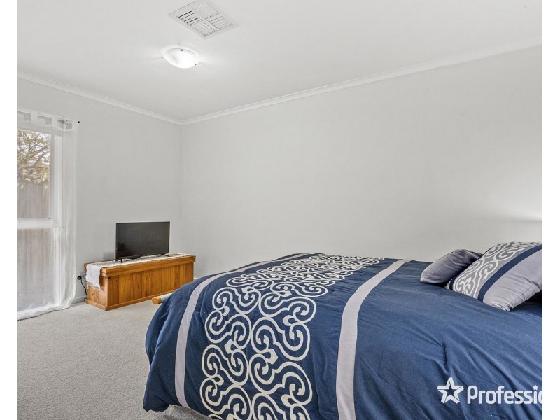 4 Bulga Street, Mooroolbark VIC 3138