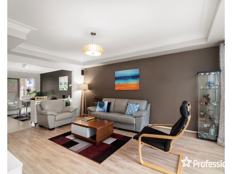 1/2 Station Street, Mooroolbark VIC 3138