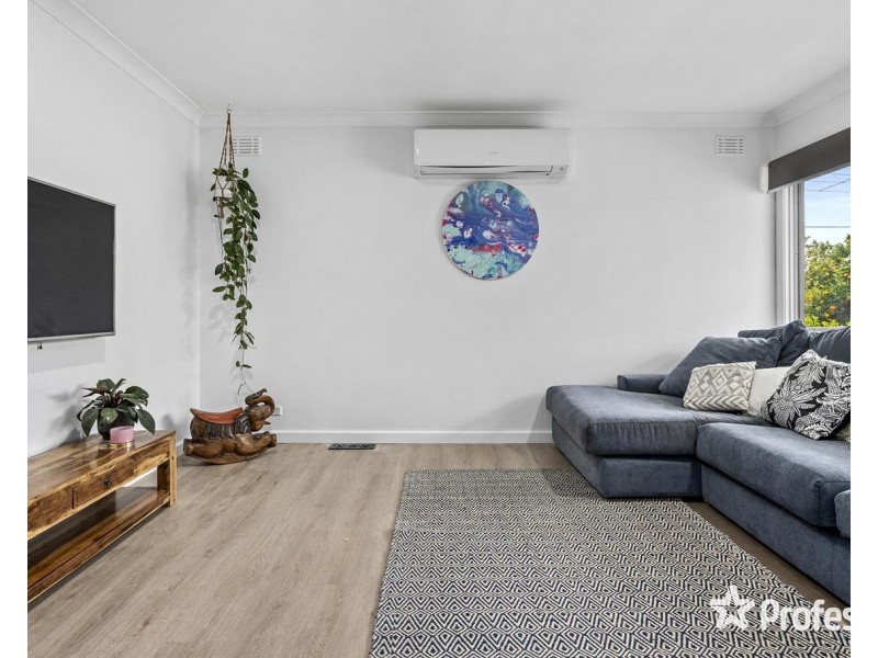 7 Diane Crescent, Mooroolbark VIC 3138