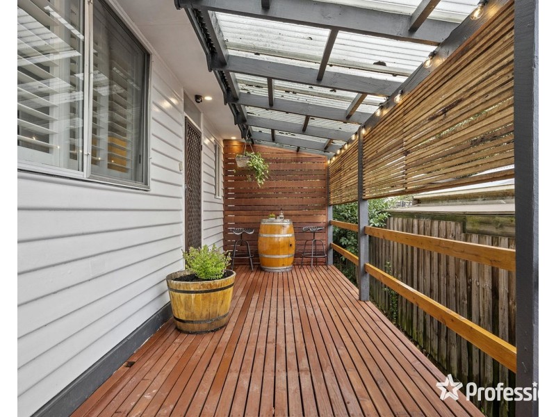 7 Diane Crescent, Mooroolbark VIC 3138