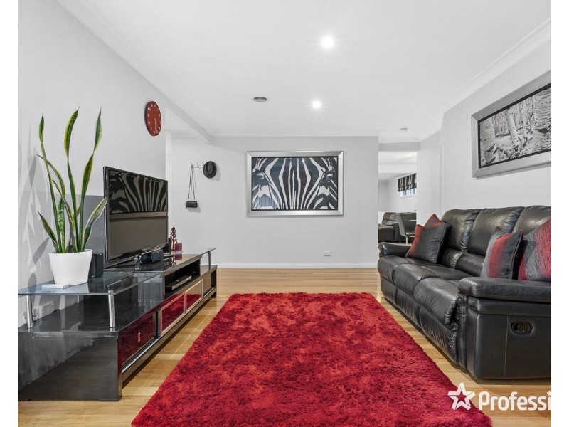 11 Kilsyth Avenue, Kilsyth VIC 3137