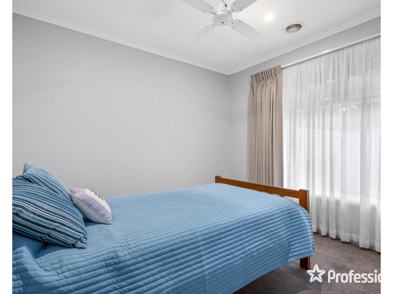 11 Kilsyth Avenue, Kilsyth VIC 3137