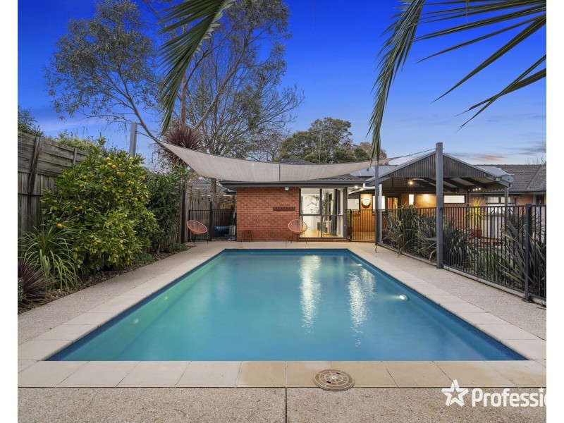 11 Kilsyth Avenue, Kilsyth VIC 3137