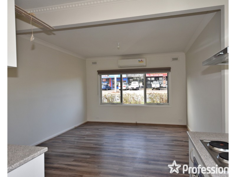 1/2 Colchester Road, Kilsyth VIC 3137