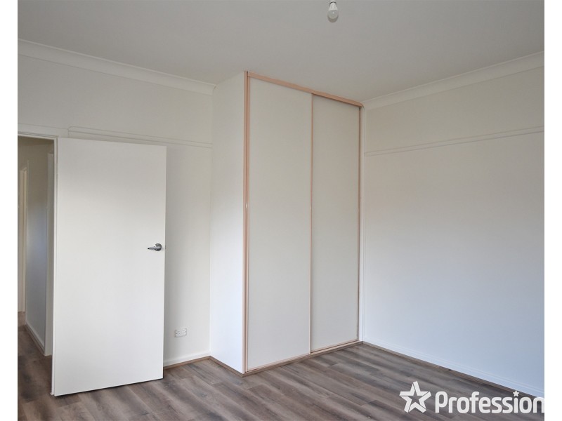 1/2 Colchester Road, Kilsyth VIC 3137