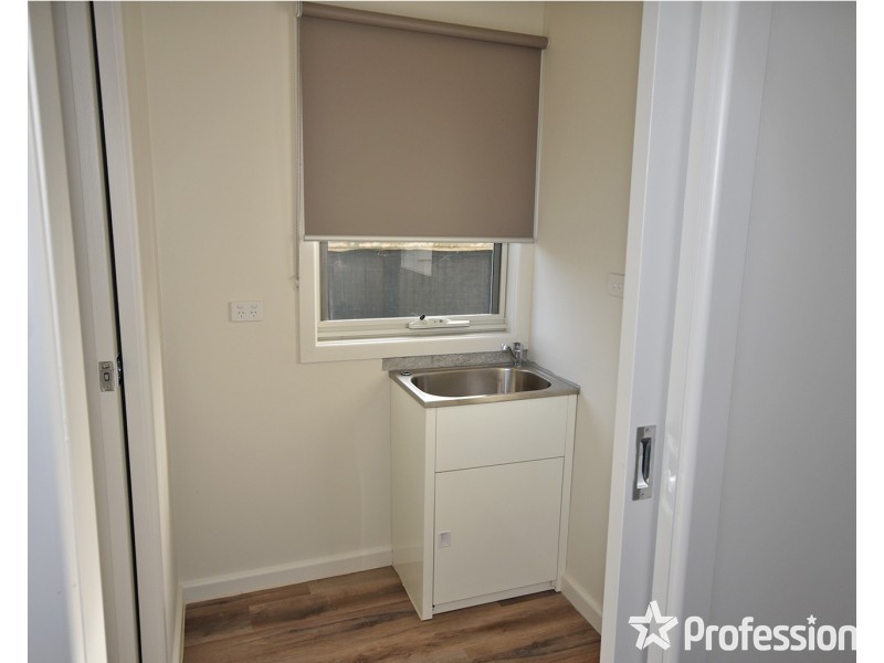 1/2 Colchester Road, Kilsyth VIC 3137