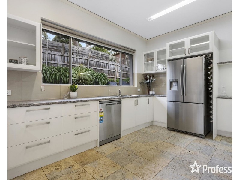 9 Emily Court, Croydon VIC 3136