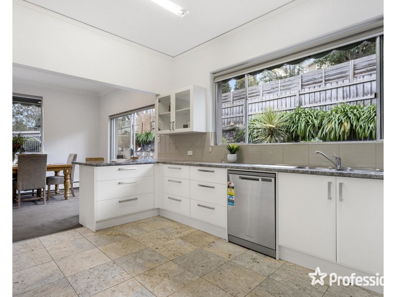 9 Emily Court, Croydon VIC 3136