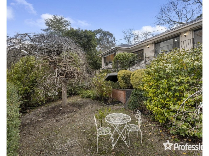 9 Emily Court, Croydon VIC 3136