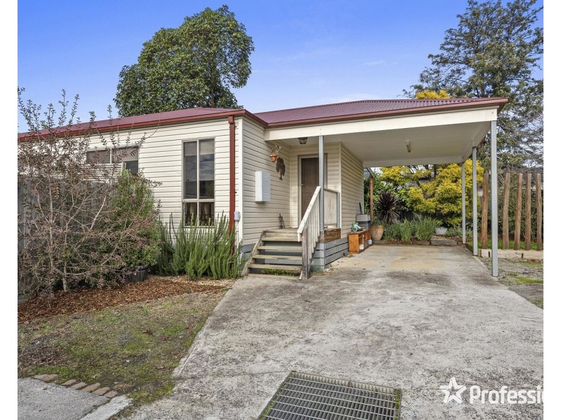30a Leigh Road, Croydon VIC 3136