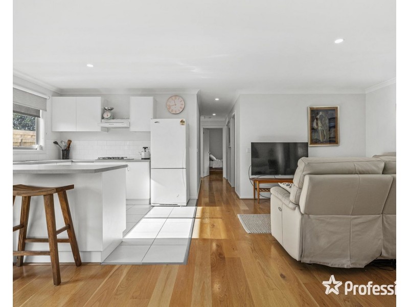 30a Leigh Road, Croydon VIC 3136