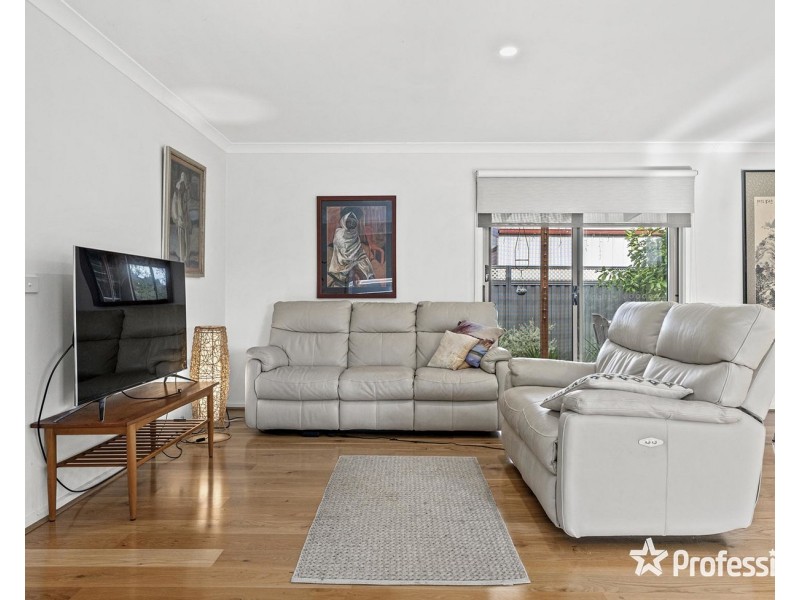 30a Leigh Road, Croydon VIC 3136
