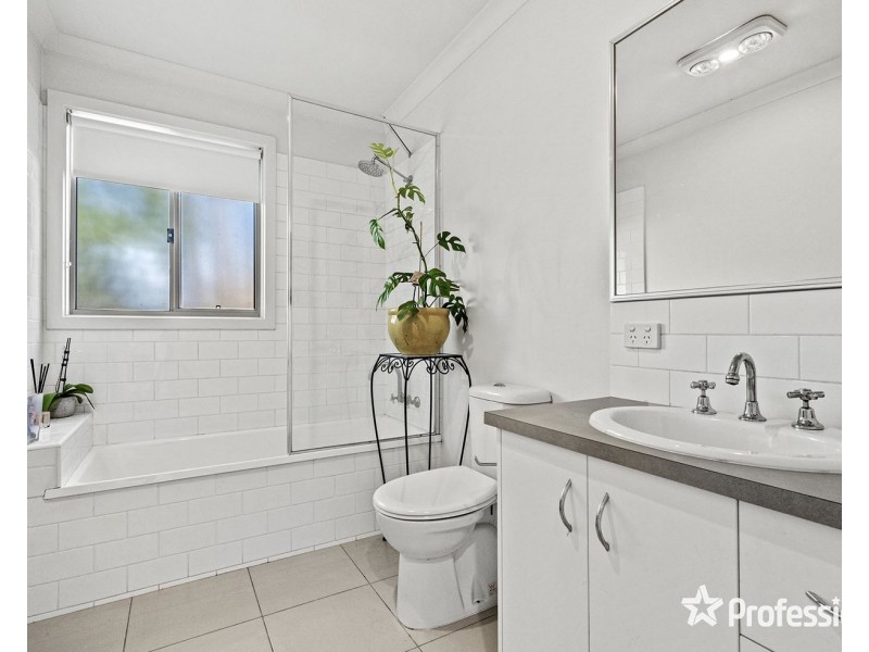 30a Leigh Road, Croydon VIC 3136
