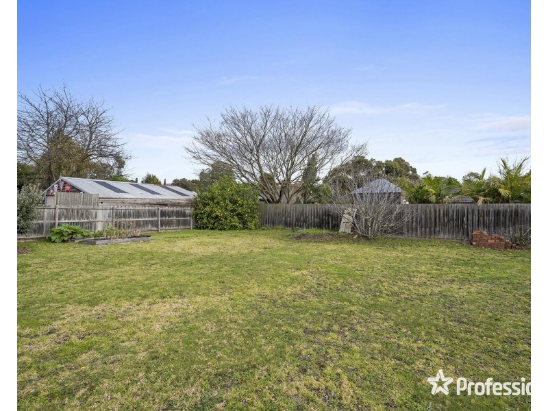 15a Blackburn Road, Mooroolbark VIC 3138