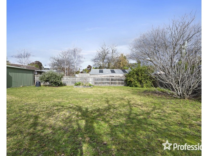 15a Blackburn Road, Mooroolbark VIC 3138