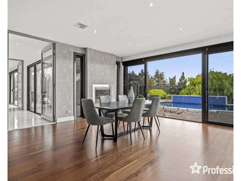 4 Doonside Drive, Lilydale VIC 3140