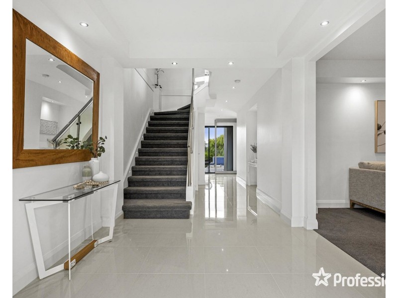 4 Doonside Drive, Lilydale VIC 3140