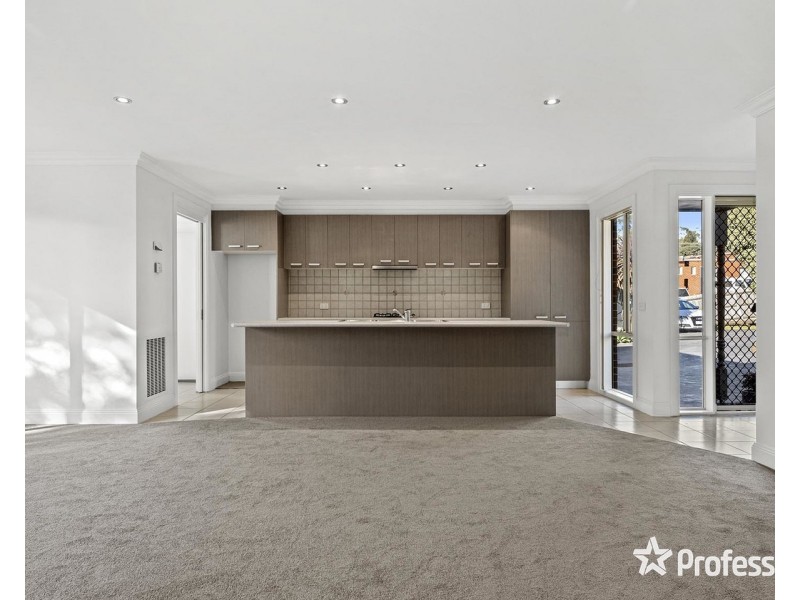 2/53 Terrigal Crescent, Kilsyth VIC 3137