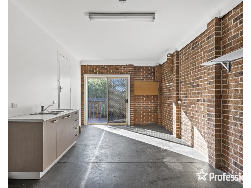 2/53 Terrigal Crescent, Kilsyth VIC 3137