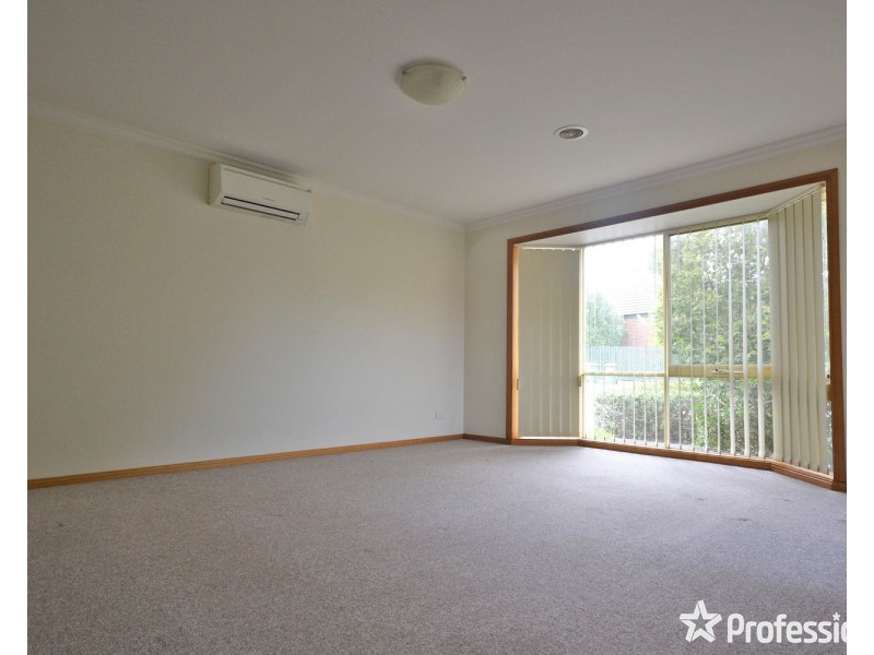 1/6 Devenish Avenue, Montrose VIC 3765