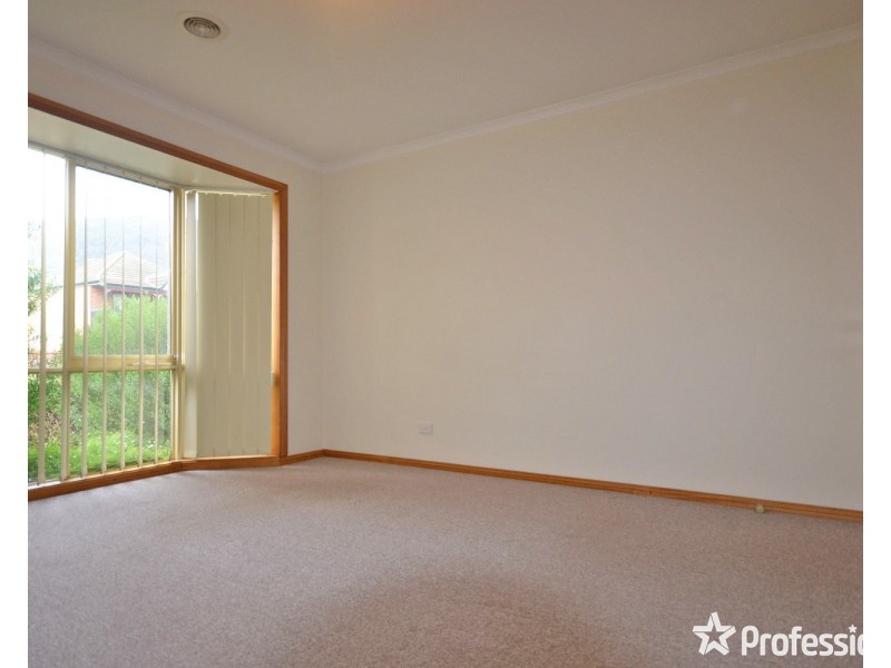 1/6 Devenish Avenue, Montrose VIC 3765