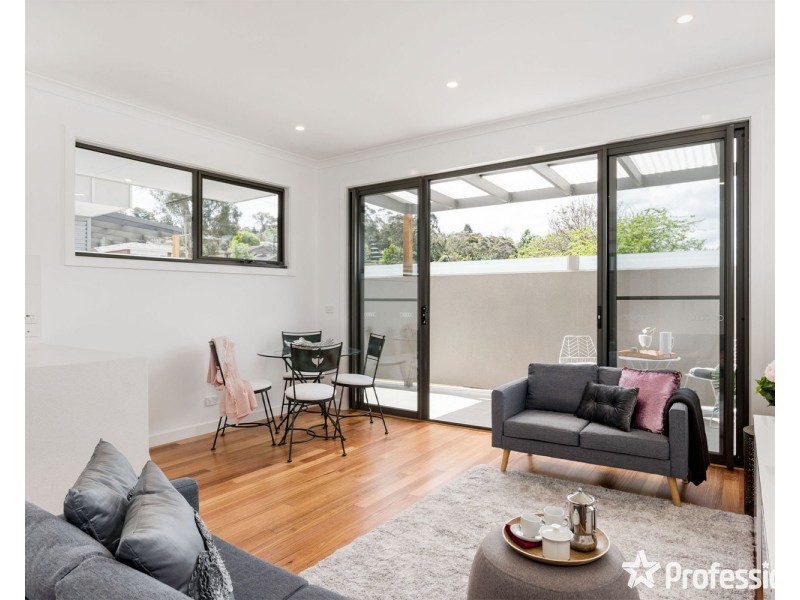 2 Floral Court, Mooroolbark VIC 3138