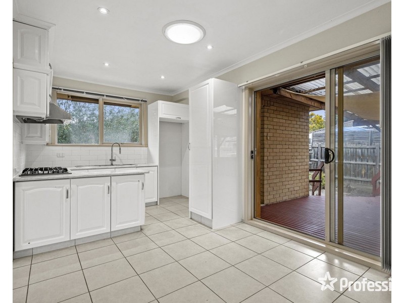 75 Mount View Parade, Croydon VIC 3136