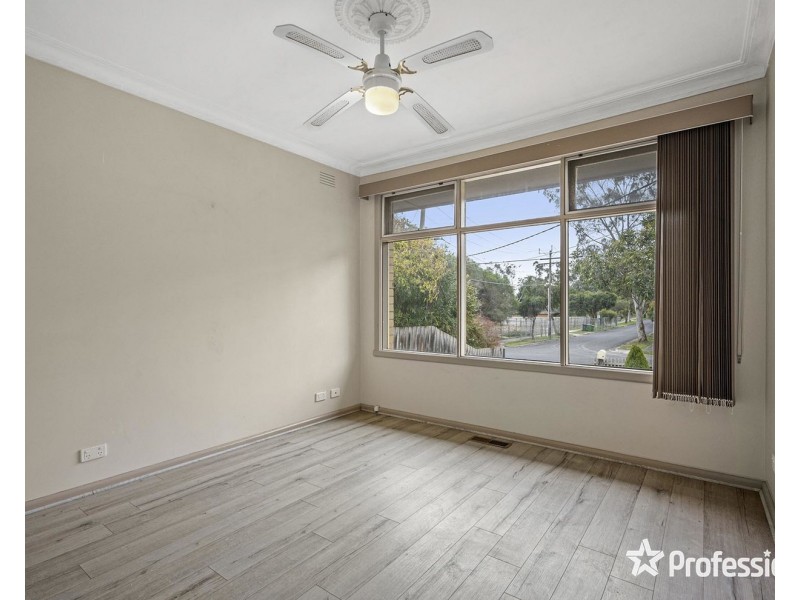 75 Mount View Parade, Croydon VIC 3136