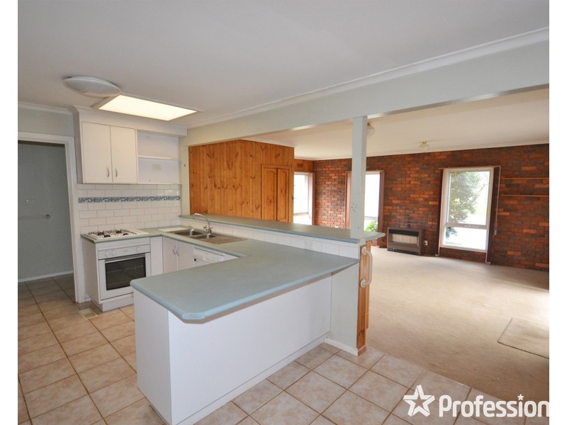 228 Hull Road, Mooroolbark VIC 3138